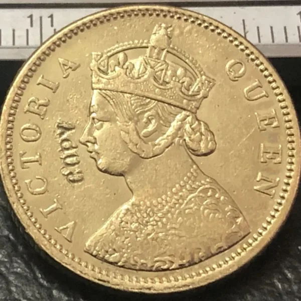 Gold Plated Replica of 1870 Victoria Coin - Image 3