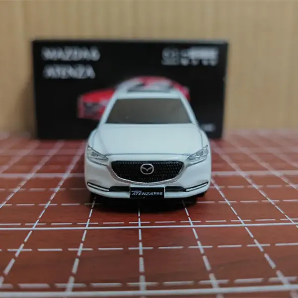 1:64 Scale Mazda 6 ATENZA Diecast Model Car - Image 3