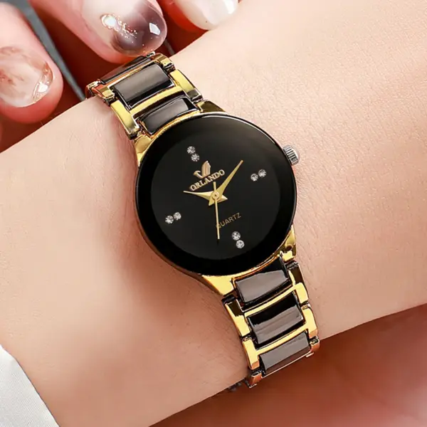 Fashion Rhinestone Women's Quartz Wristwatch