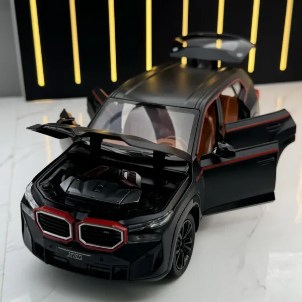 1:24 BMW XM SUV Diecast Car Model - Image 2