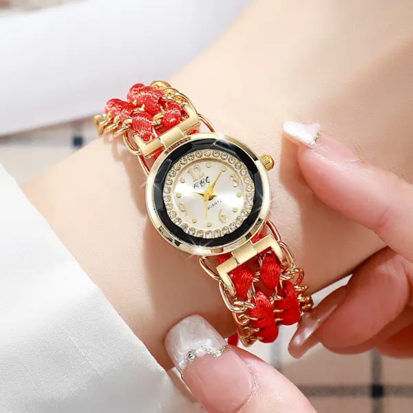 Women's Rhinestone Quartz Bracelet Watch - Image 3