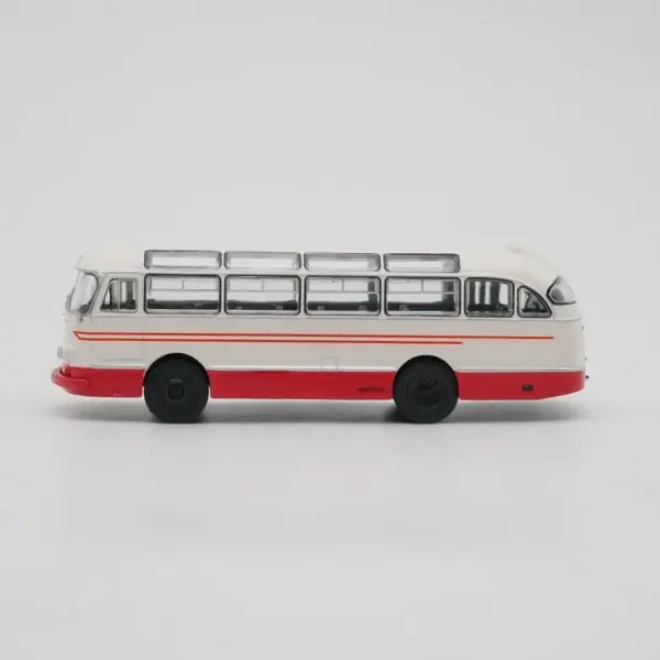 1:72 Scale LAZ 695E Soviet Bus Model Diecast - Image 2