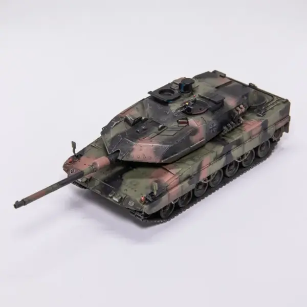 1:72 Scale Leopard Tank 2A6EX Model Collectible - Image 6