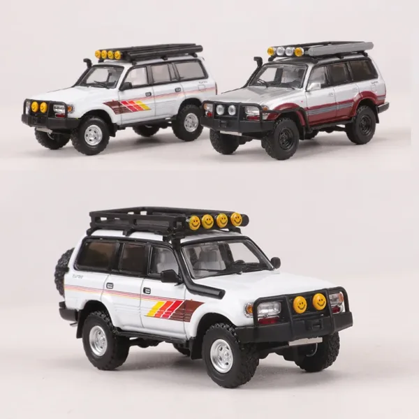 1:64 Toyota Land Cruiser LC80 Diecast Model Car - Image 2