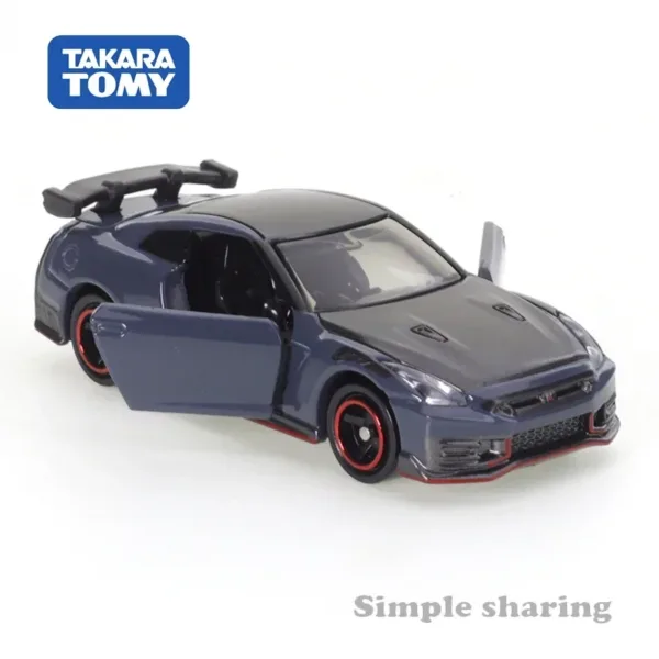 Nissan GT-R Nismo Diecast Car Model 1:62 - Image 4