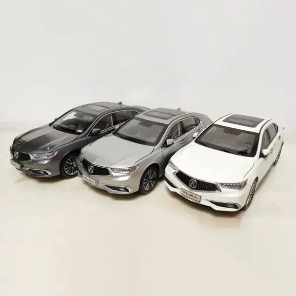 1:18 Scale ACURA TLX-L Diecast Model Car