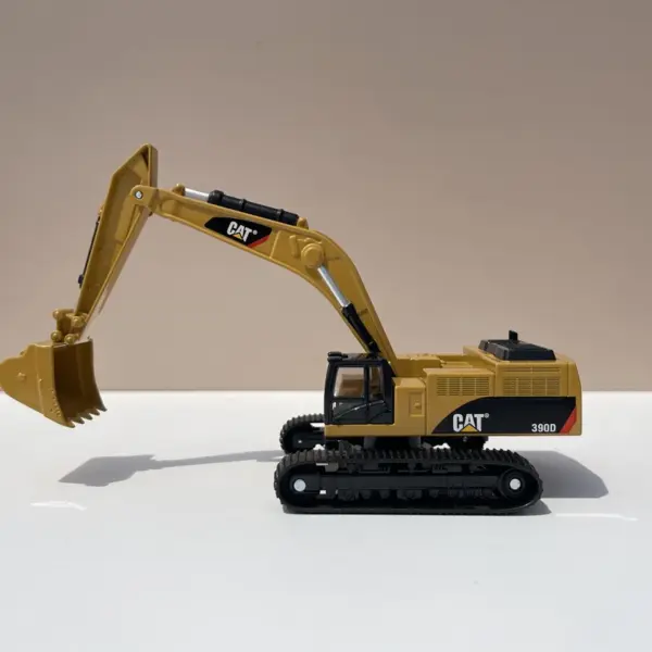 CAT D11T Bulldozer & 390D Excavator Model - Image 2