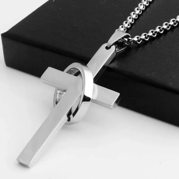 Cross Pendant Necklace in Stainless Steel