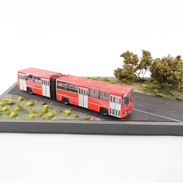 Ikarus 280 Red City Bus Model 1:43 Diecast - Image 2