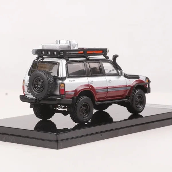 1:64 Toyota Land Cruiser LC80 Diecast Model Car - Image 4