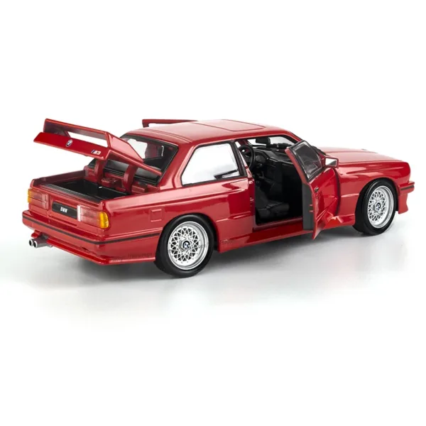 BMW M3 E30 1988 1:24 Diecast Model Car - Image 4