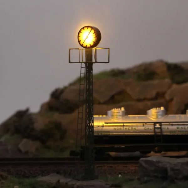 N Scale Model Railway Clock Lamp 1:150/1:160 - Image 4