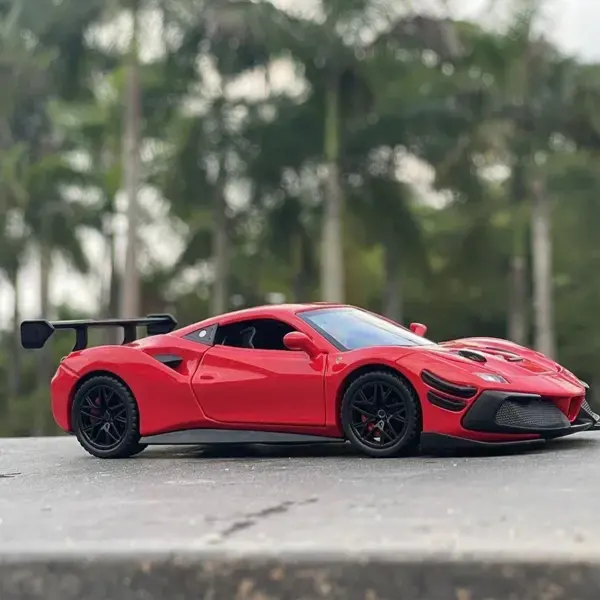 1:32 Scale Ferrari 488 Alloy Diecast Model - Image 2