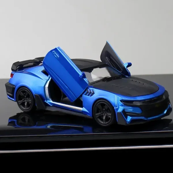 1:36 Scale Chevrolet Camaro Diecast Model Car - Image 8