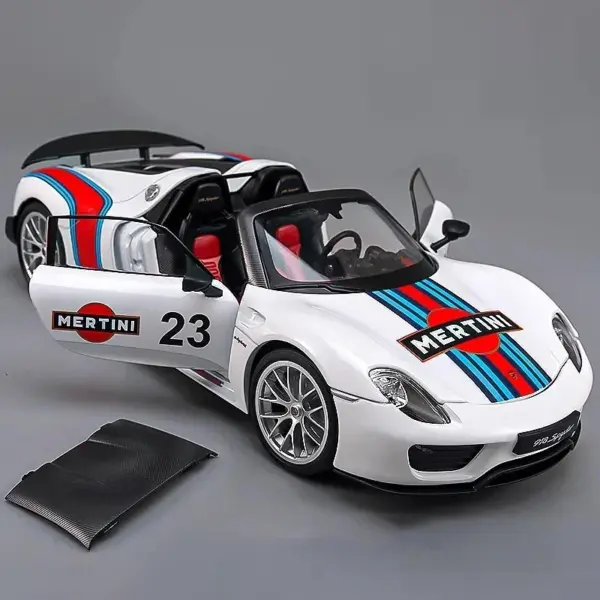 1:18 Scale Porsche 918 Spyder Diecast Model - Image 5