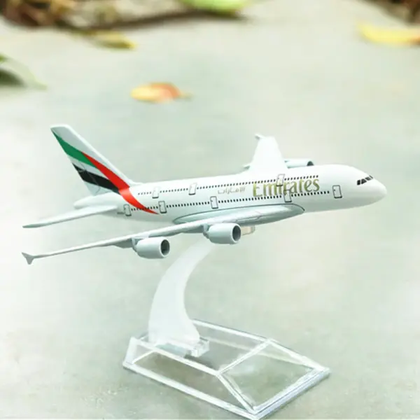 1:400 Metal Emirates A380 Diecast Model Plane