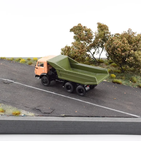 Kamaz 5511 Vintage Dumper Die Cast Model 1:43 - Image 3