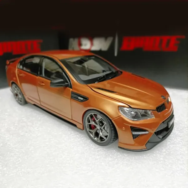 1:18 Scale Holden HSV GTSR Diecast Model Car - Image 5