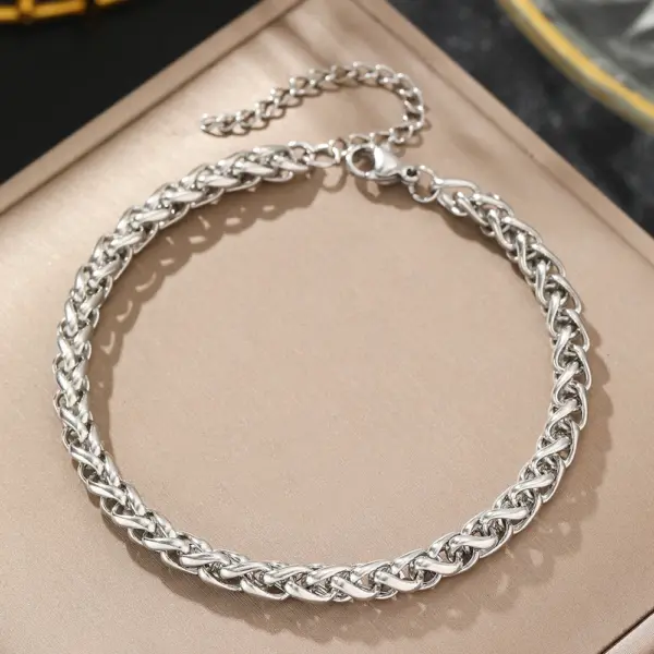 Elegant Stainless Steel Chain Bracelet for Women - Image 11