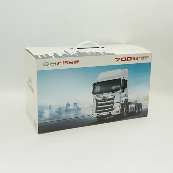 1:24 HINO 700 Alloy Tractor Truck Model - Image 5