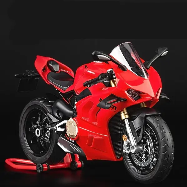 1/9 Scale Ducati Panigale V4S Metal Model