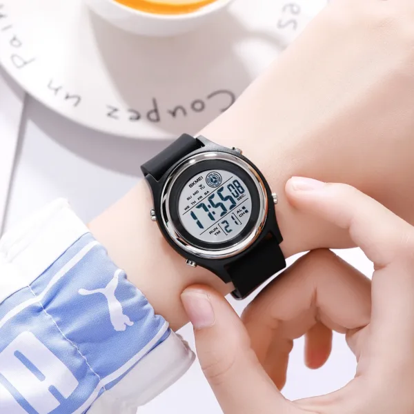 Fashion Digital Countdown Waterproof Women's Watch - Image 4