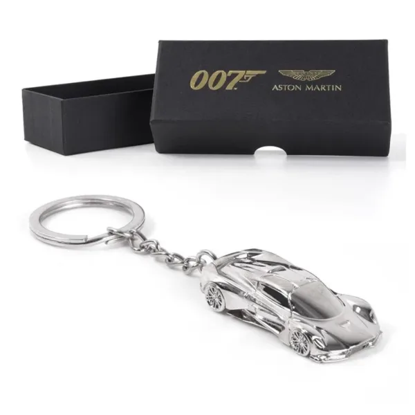 1:87 Scale Silver DB5 V8 Alloy Car Keychain - Image 2