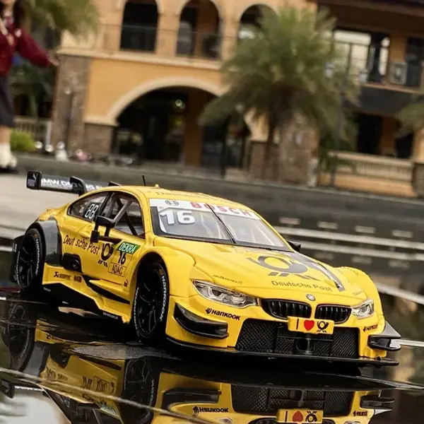 1:32 BMW M8 M4 GTE Diecast Racing Car Model - Image 4