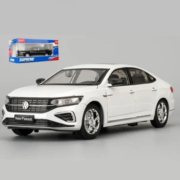 1/24 Scale Volkswagen Passat Diecast Model Car - Image 8