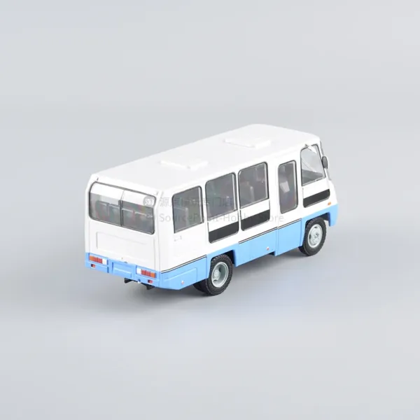 Kurgan Kavz-3275 Model Bus 1:43 Scale - Image 4