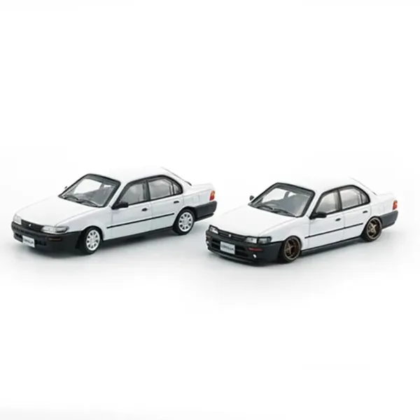 1:64 Toyota Corolla 1996 AE100 Diecast Model - Image 2