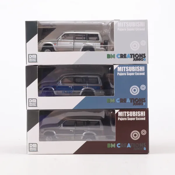 Diecast 1:64 Metal Pajero Super Exceed Model