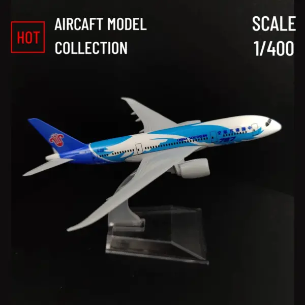 China Southern Airlines B787 Diecast Model 1:400 - Image 2