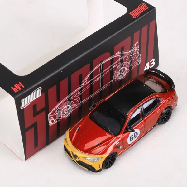 Alfa Romeo Giulia GTAm 1:64 Diecast Model Car - Image 17