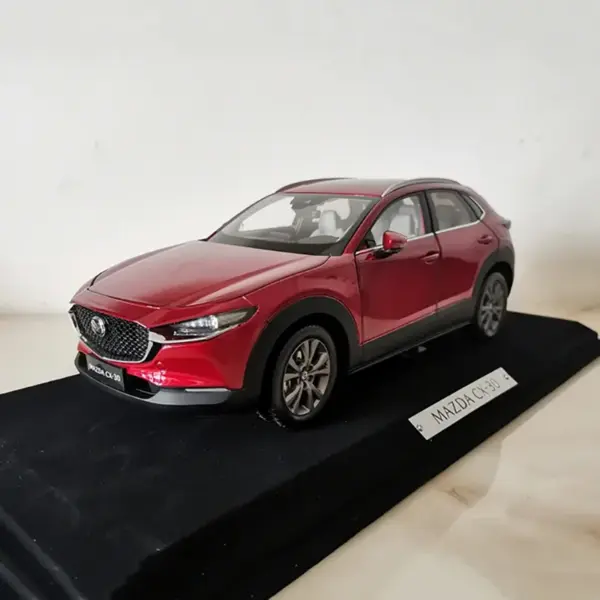 1:18 Scale Mazda CX-30 Diecast Model Car