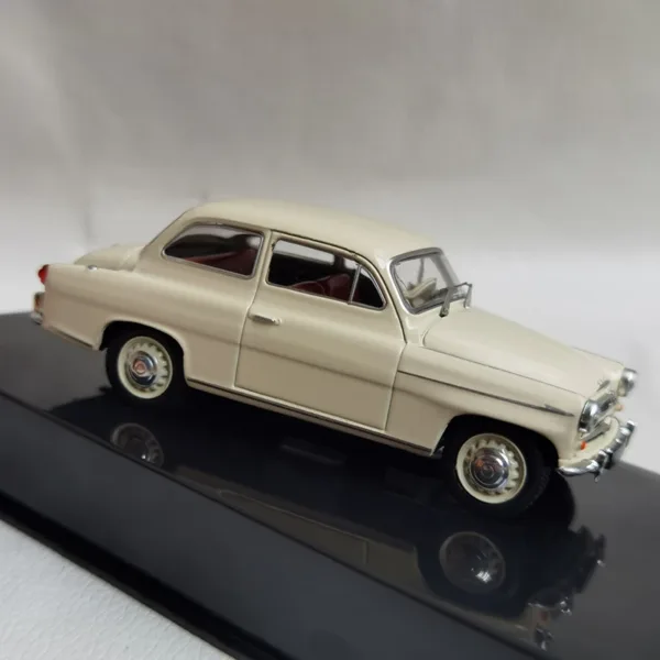 1:43 Scale SKODA 440 Spartak Alloy Model Car - Image 3