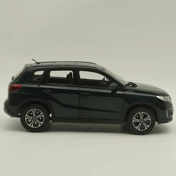 Diecast 1:18 Suzuki Vitara Model Car Toy - Image 4