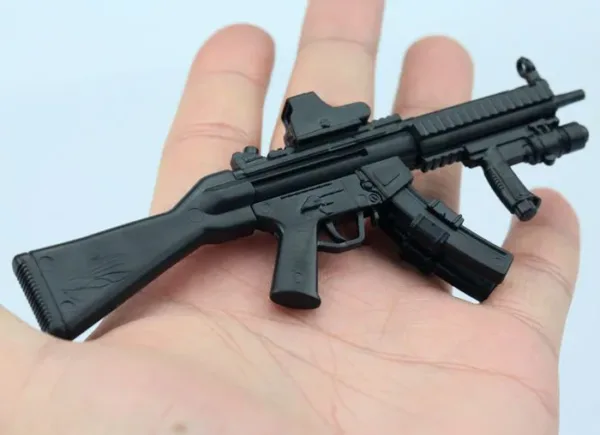 1:6 Scale MP5SD5 Submachine Gun Model - Image 3