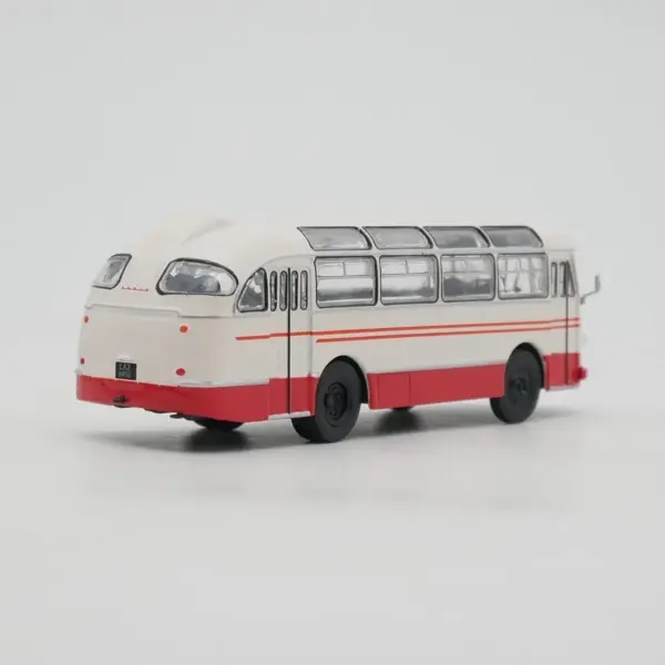 1:72 Scale LAZ 695E Soviet Bus Model Diecast - Image 5