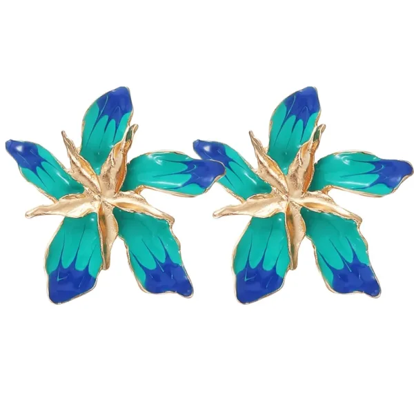 Vintage Gold Flower Statement Stud Earrings - Image 6