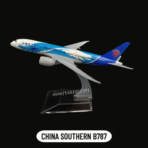 China Southern Airlines B787 Diecast Model 1:400 - Image 14