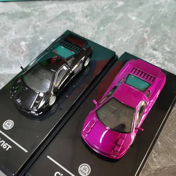 1/64 Scale Lamborghini Cizeta Moroder Model