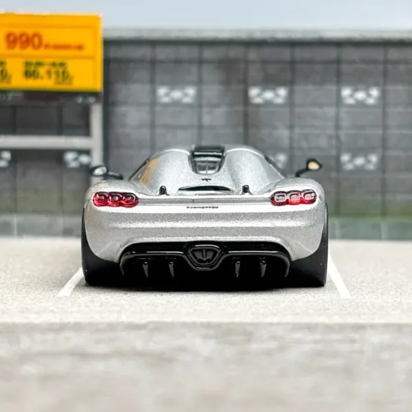 1/64 Koenigsegg CC850 Diecast Model Silver Car - Image 4