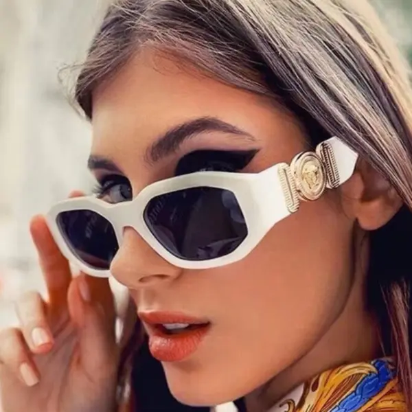 Vintage Square Frame Sunglasses for Women - Image 2