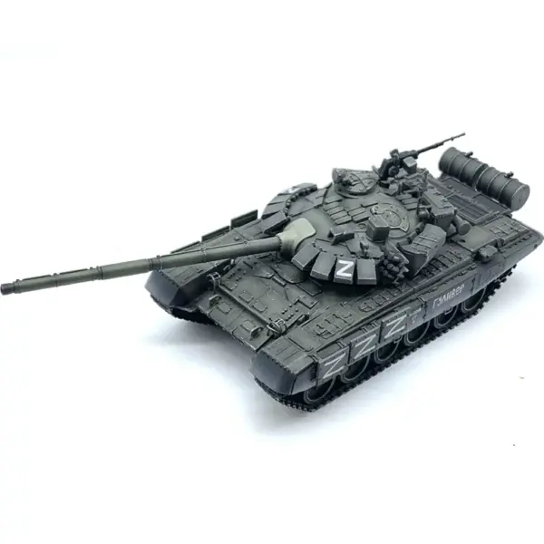 1:72 T-72B3 Russian Tank Collectible Model