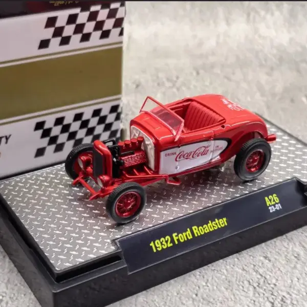 1/64 Vintage 1932 Ford Roadster Diecast Model - Image 2