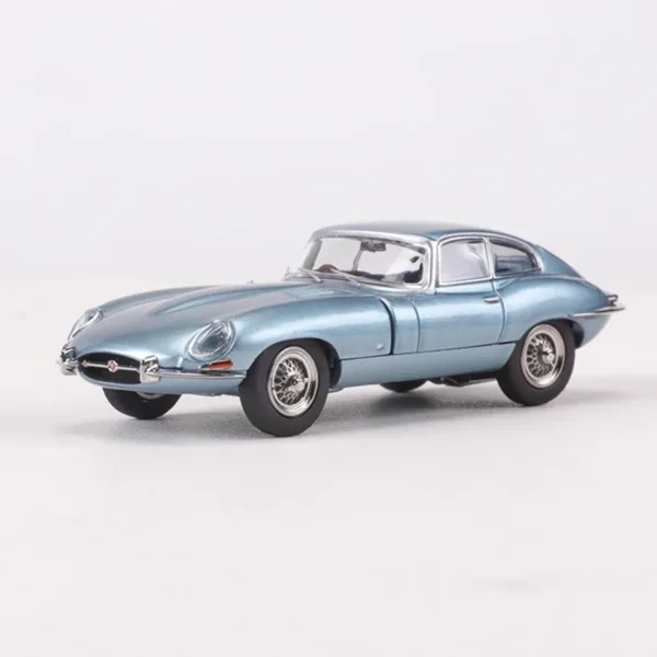 1961 Jaguar E-TYPE 1:64 Diecast Model Car - Image 10