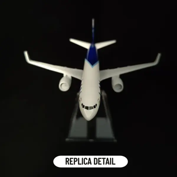 1:400 Diecast Metal Aircraft Model Boeing - Image 4