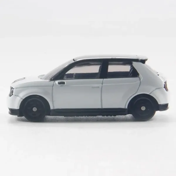 Honda E Diecast Model Car 1/61 Scale - Image 3