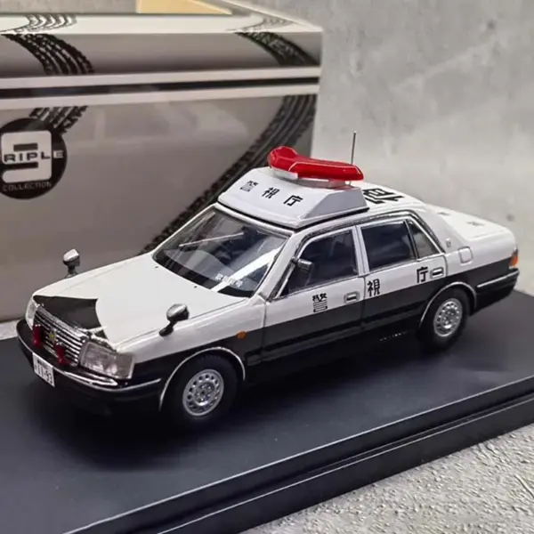 Japanese Police Car Alloy Model 1:43 Scale